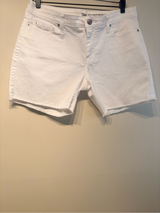 GAP Pants - GAP White Boyfriend Denim Shorts